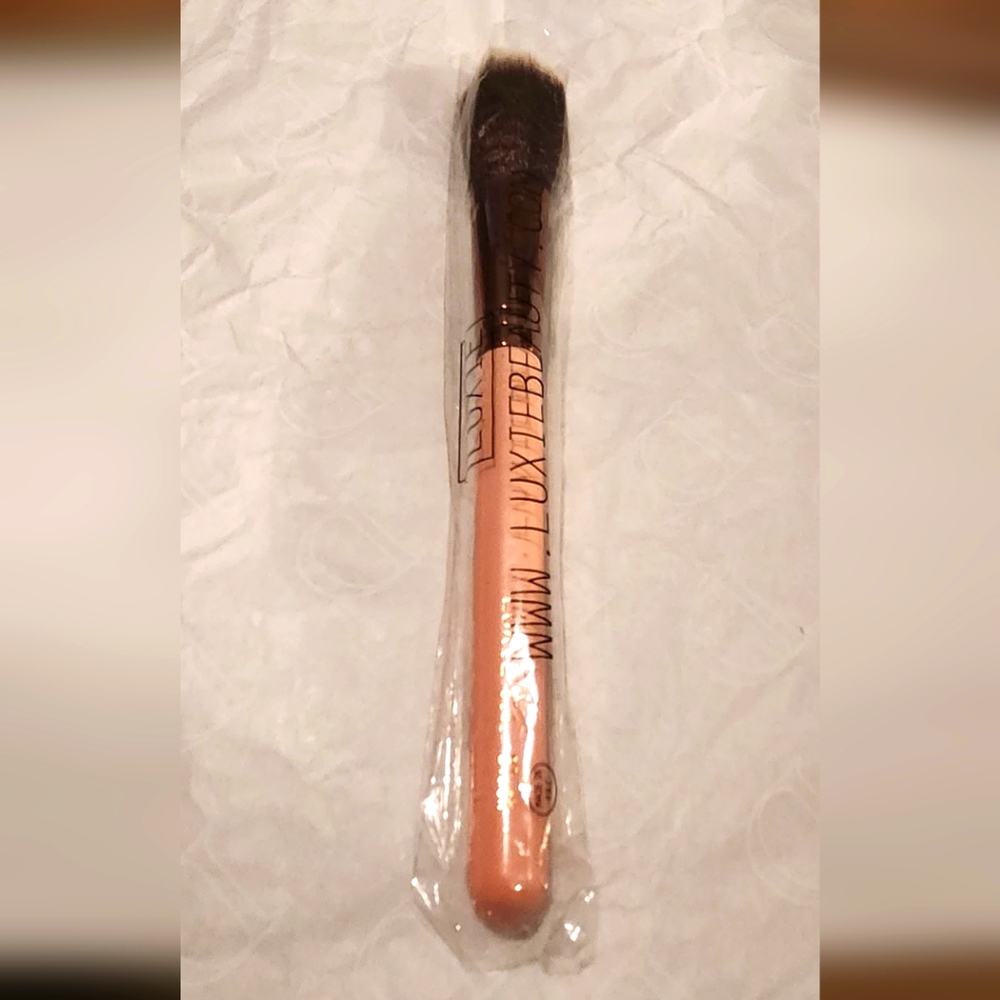 Luxie Beauty 514 Blush Brush Rose Gold 8g NIB